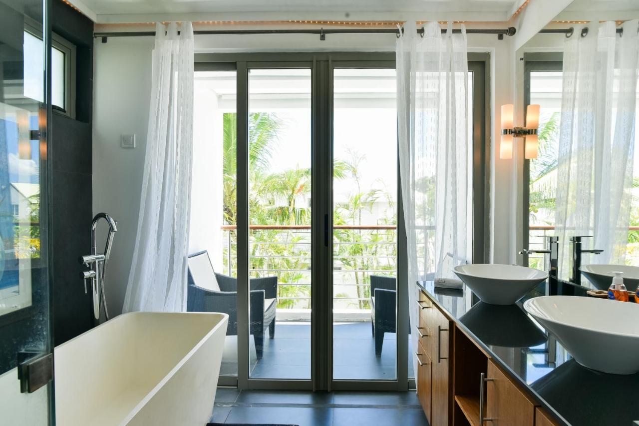 Villa Horizon By Dream Escapes, Beachfront Villa Pointe aux Canonniers Eksteriør bilde